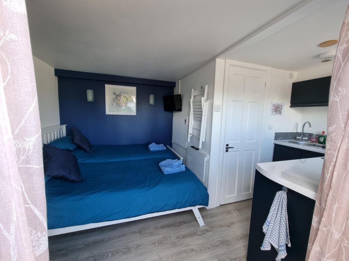 Shiphay Studio: Cozy Private Retreat Near Torbay Hospital Torquay Exterior photo